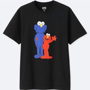 NWT Uniqlo Kaws×Sesame Street Graphuc Tee sz M